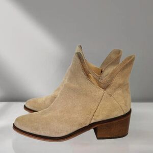 Zara nude tan suede ankle boots 36